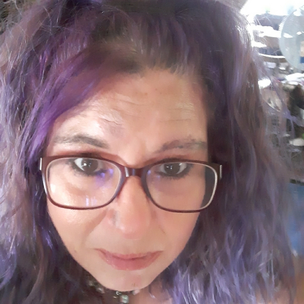 Meet your Posher, Alicia